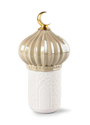 Lladro x Maison Bizarre: Susana Rodriguez's Majestic Nights Candle Cream - Oud Wood