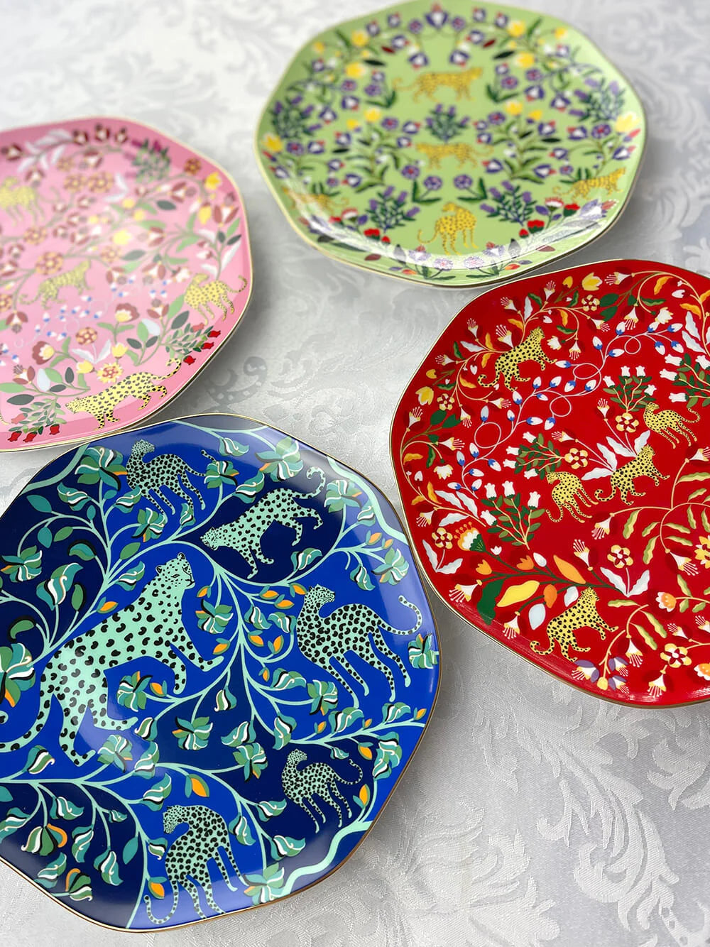 Set of 4 Leopards Forest Salad Plates